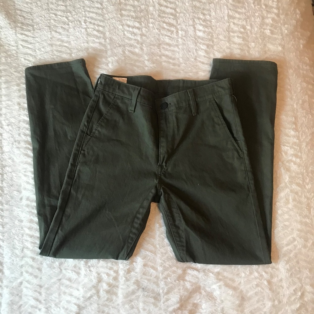 Levi army green pants